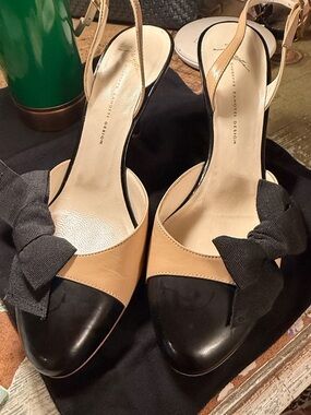 Giuseppe Zanotti Two-Tone Beige and Black Slingback Heels with Bow